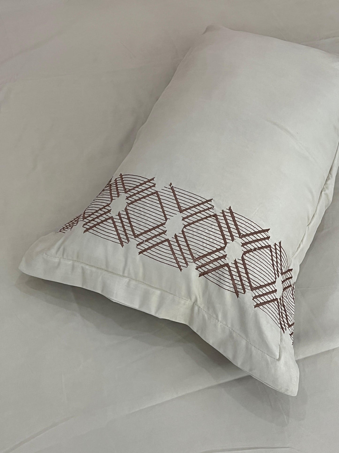 La Reva KARIGARY King size Bedsheet 11