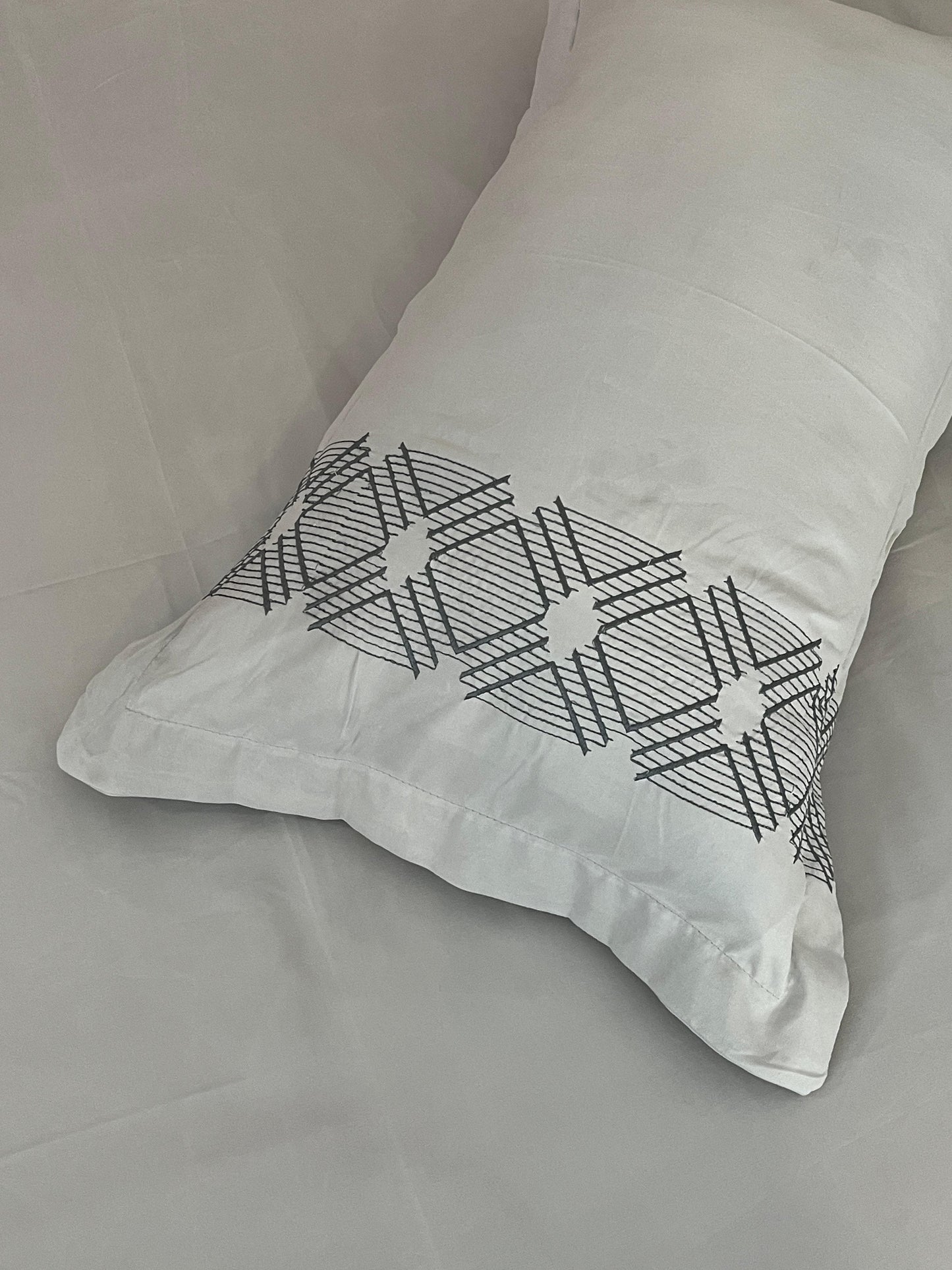 La Reva KARIGARY King size Bedsheet 05